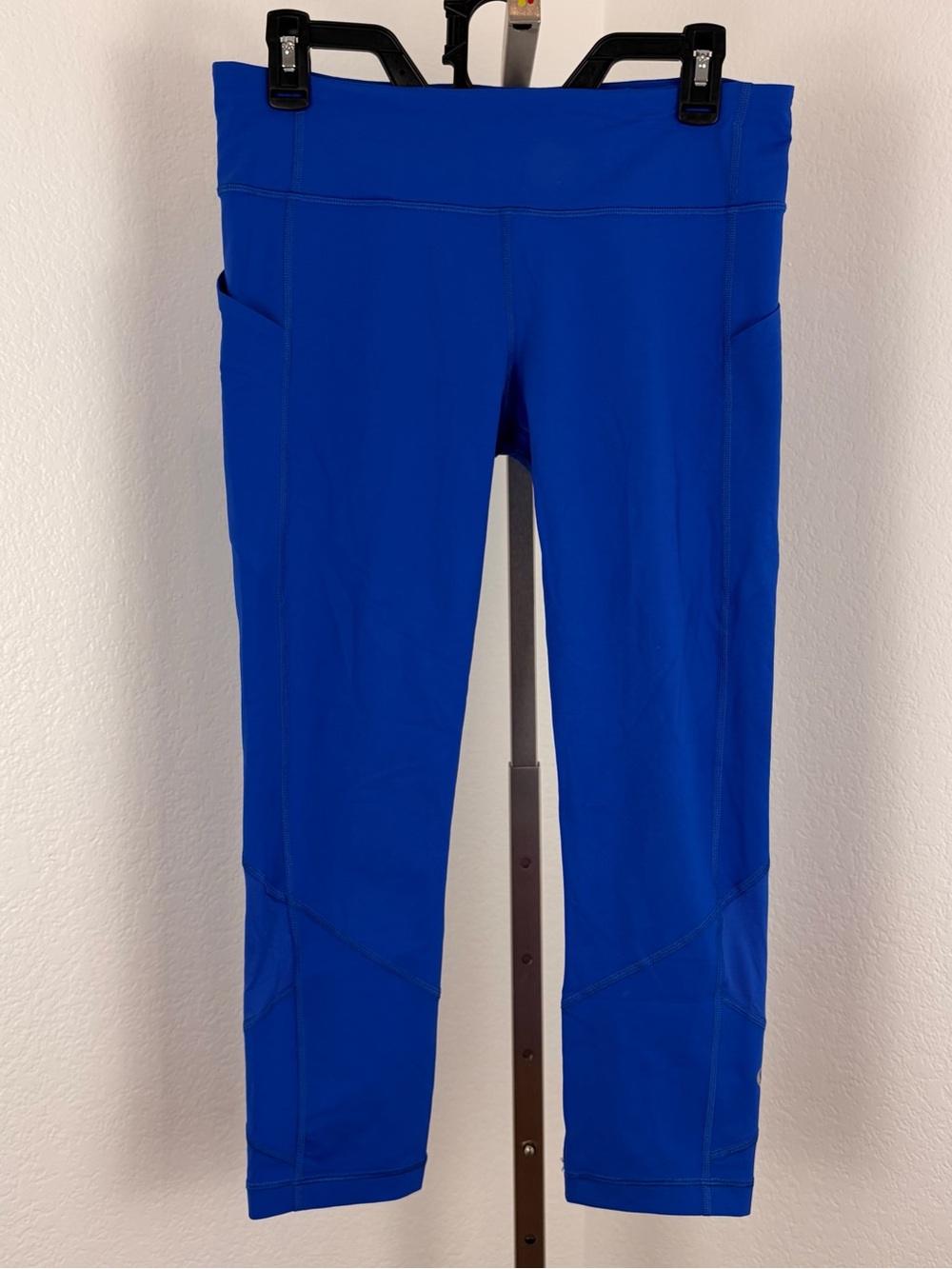 Lululemon Cobalt Blue Cropped Leggings